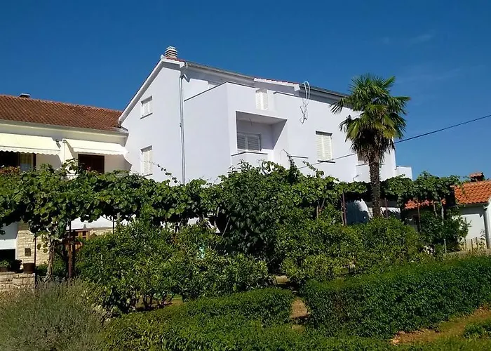 شقة Saric Sukošan